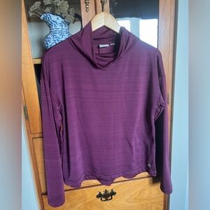 The American Outdoorsman For Women Pullover Size Small in Crushed Violet